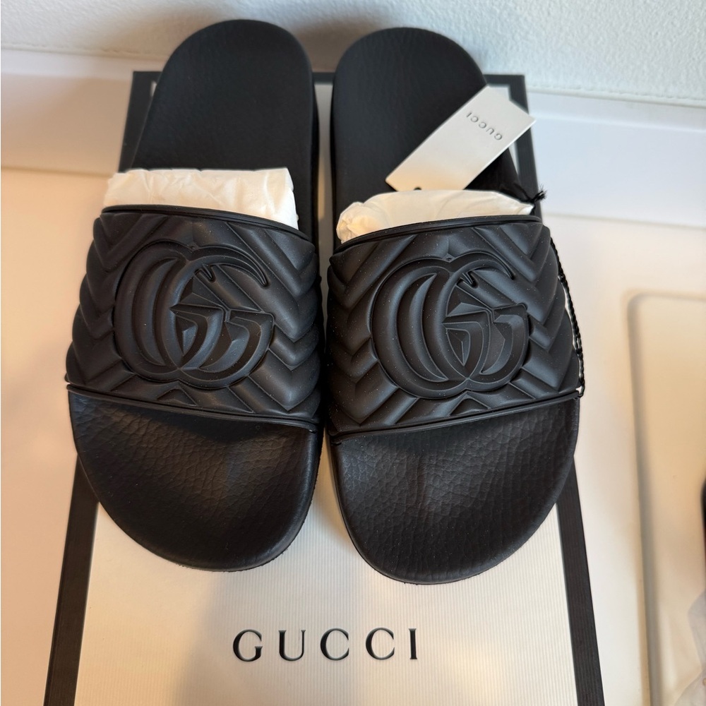 Men’s Gucci slides